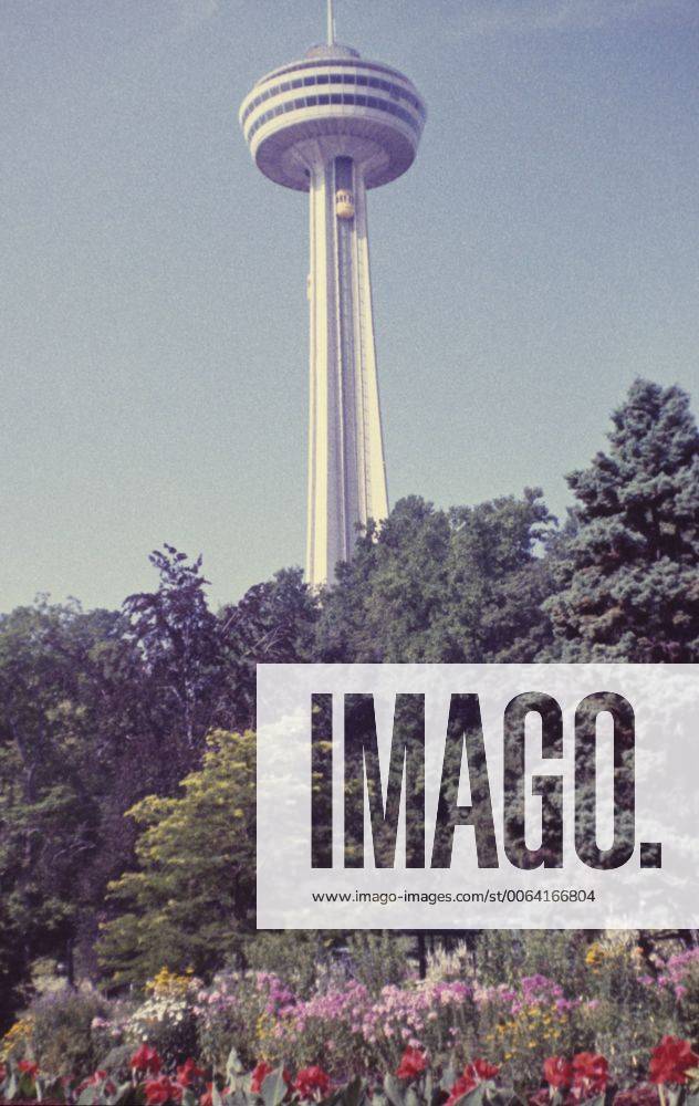 CN Tower in Toronto - Kanada 1977 Aufnahmedatum geschätzt Toronto - Kanada