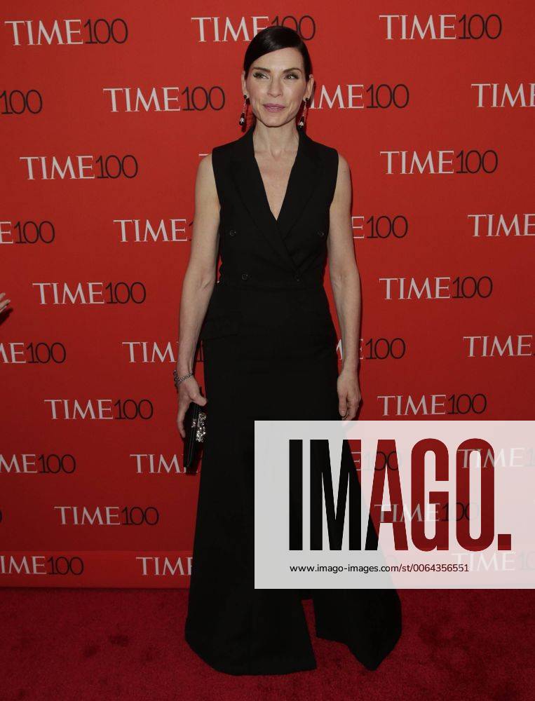 Julianna Margulies arrives on the red carpet at the TIME 100 Gala at Frederick P. Rose Hall, Home of Jazz at Lincoln Center, in New York City on April 21, 2015. TIME 100 celebrates TIME s list of the 100 Most Influential People in the World. NYP20150421131 JOHNxANGELILLO
