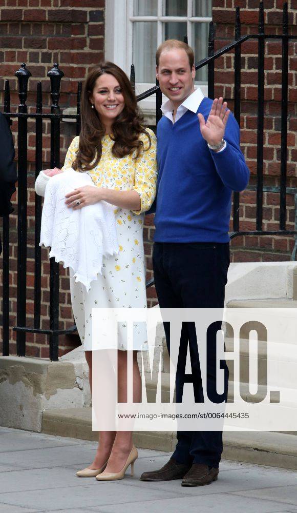 The Duchess of Cambridge and His Royal Highness Prince William pose with their baby girl outside the Lindo Wing at St Mary s Hospital, London on May 02, 2015. The Duchess of Cambridge gave birth to a girl weighing eight pounds three ounces. LON2015050212 HUGOxPHILPOTT