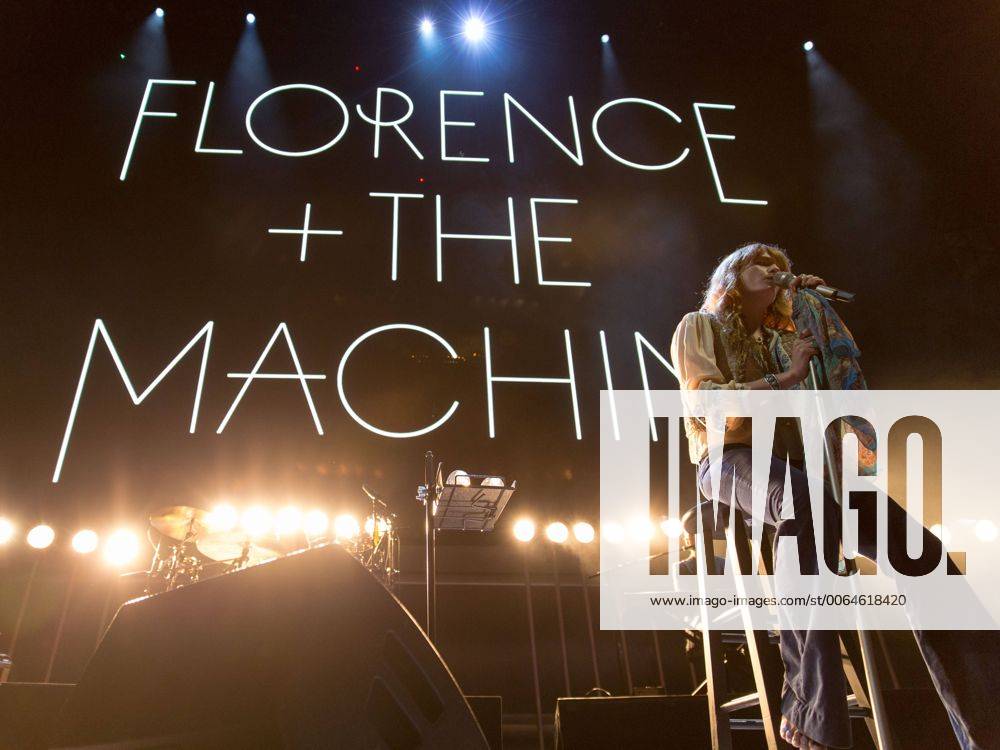 Irvine, California, U.S - Singer FLORENCE WELCH of Florence and the Machine performs live during the KROQ Weenie Roast Y Fiesta at Irvine Meadows Amphitheatre in Irvine, California Irvine U.S. - ZUMAs135