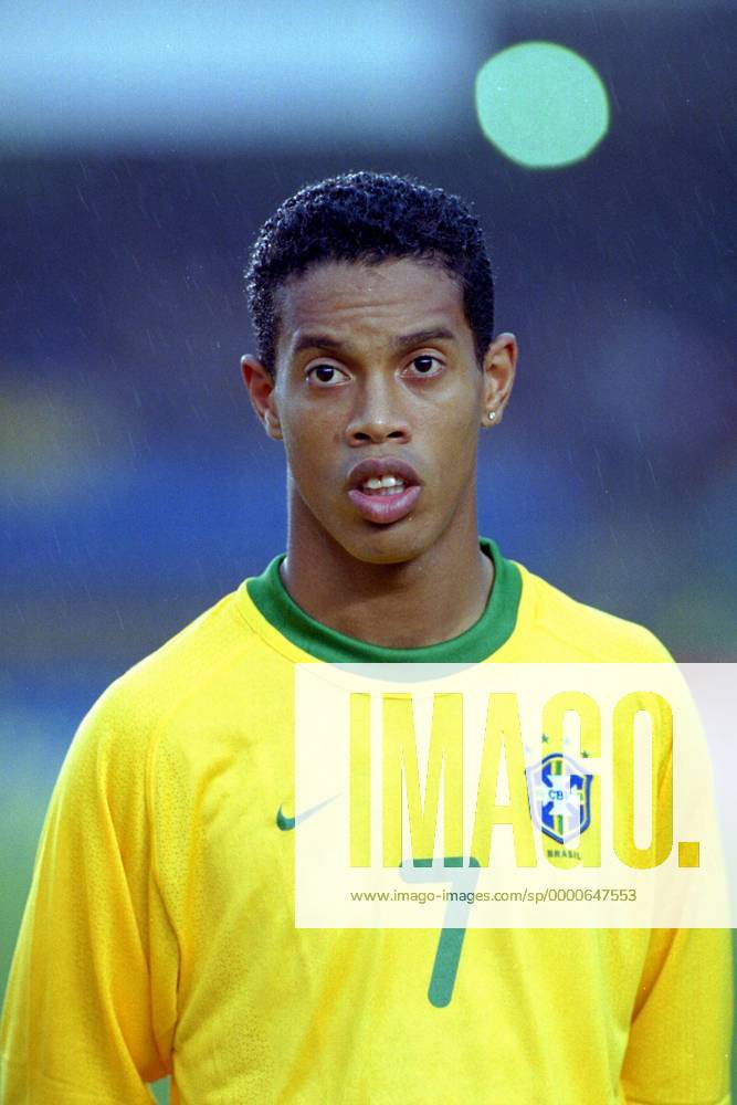 Ronaldinho Gaucho (Brasilien) - Mannschaftsvorstellung Fußball Länderspiel Herren Weltmeisterschaftsqualifikation 2001, Länderspiel, Nationalmannschaft, Nationalteam, Nationaltrikot, Porträt Buenos Aires