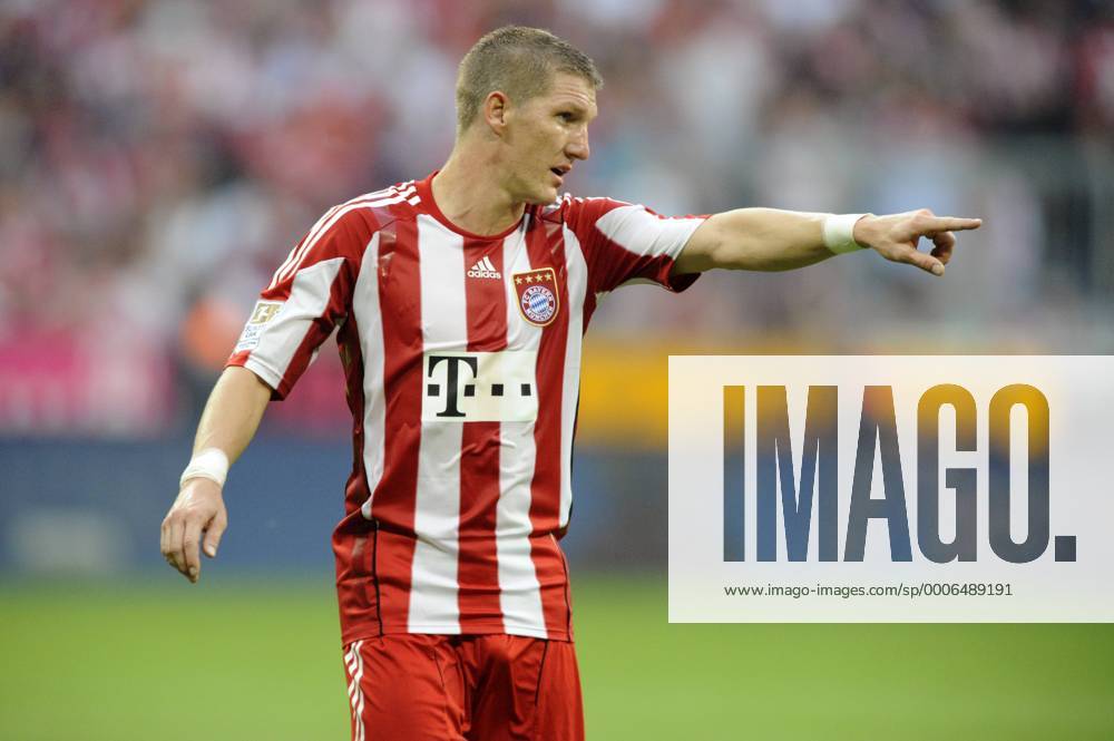 Bastian SCHWEINSTEIGER (Bayern). FC Bayern München - SV Werder Bremen. 1.Bundesliga, Saison 2010 2011, am 11.09.2010.