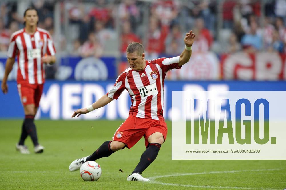 Bastian SCHWEINSTEIGER (Bayern). FC Bayern München - SV Werder Bremen. 1.Bundesliga, Saison 2010 2011, am 11.09.2010.