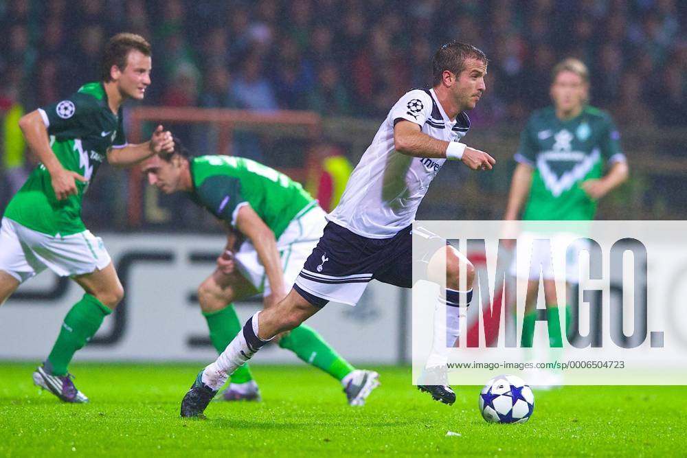 Rafael Van der Vaart (Tottenham, R). SV Werder Bremen - Tottenham Hotspur, Champions League 2010 2011 JackxJacobsxIVx 173756
