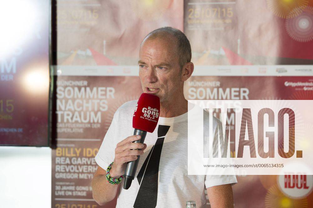 Pressetermin, Muenchner Sommernachtstraum 2015, Restaurant Coubertin, Olympiapark, Muenchen. 07.07.2015 Mike Thiel, Moderator Radio Gong 96.3