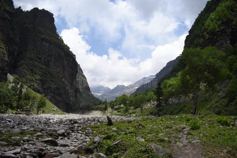 Danderstatch, A long stretch while trekking Rupin pass in India