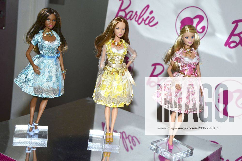 Barbie loves Ophelia - Barbie pre Pink Wiesn Brunch in den Käfer Stuben. München, 30.07.2015 Foto:xP.xSchönbergerx xFuturexImage