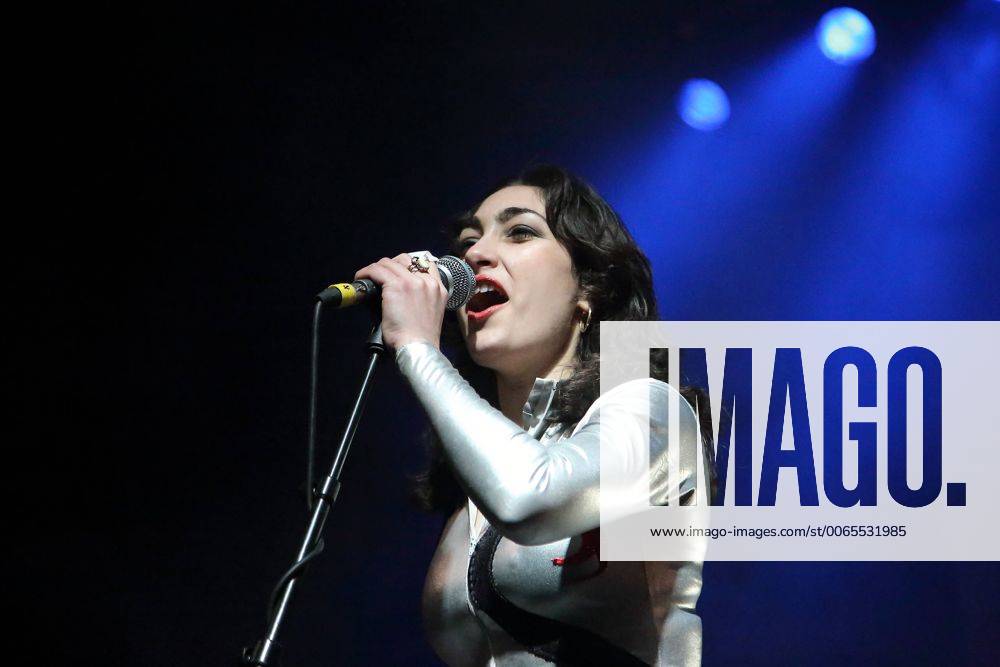 Daisy Durham (von der Band Kitty, Daisy & Lewis) bei einem Konzert am 24. Februar 2015 in der Columbiahalle in Berlin. <<>> Daisy Durham (of the band Kitty, Daisy & Lewis) performs during a concert at Columbiahalle on February 24, 2015 in Berlin, Germany. Kitty, Daisy & Lewis