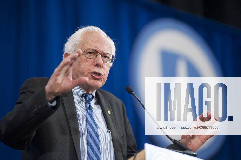 Sept. 19, 2015 - Manchester, New Hampshire, U.S - Senator BERNIE SANDERS speaks to supporters at the 2015 NHDP State Convention in Manchester at the Verizon Wireless Arena Saturday. Manchester U.S. - ZUMAm153