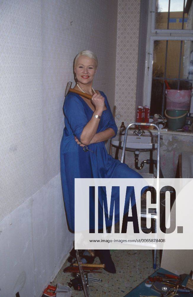 Die deutsche Schauspielerin Heidi Stroh, Deutschland 1970er Jahre. German actress Heidi Stroh, Germany 1970s. 24x36Dia120