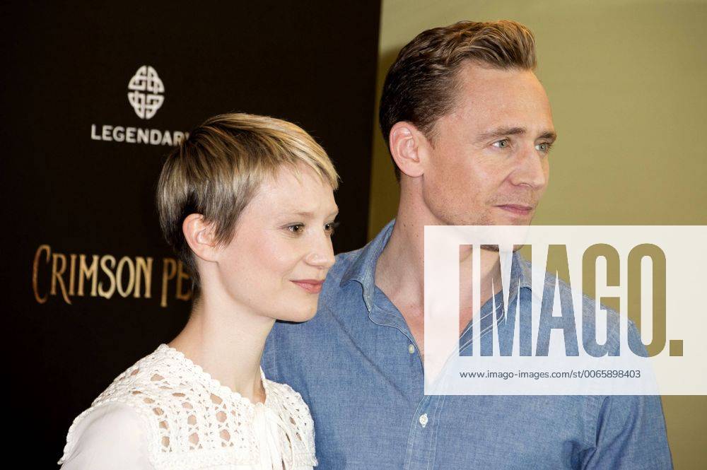 Mia Wasikowska und Tom Hiddleston bei Photocall zu Crimson Peak im Regent Hotel. Berlin, 30.09.2015 Foto:xFredericx xFuturexImage