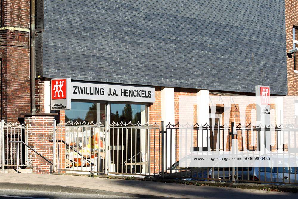 Solingen Werksverkauf der Firma Zwilling am Firmensitz in Solingen Themen Zwilling J.A. Henkels, Solingen