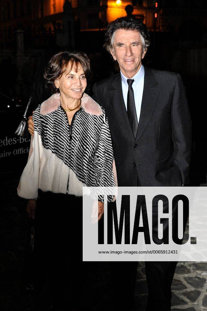 Jack LANG, Madame monique - Paris Fashion Week, Modenschau Lanvin - Paris, Frankreich - 01 10 2015 ThierryBreton Panoramic