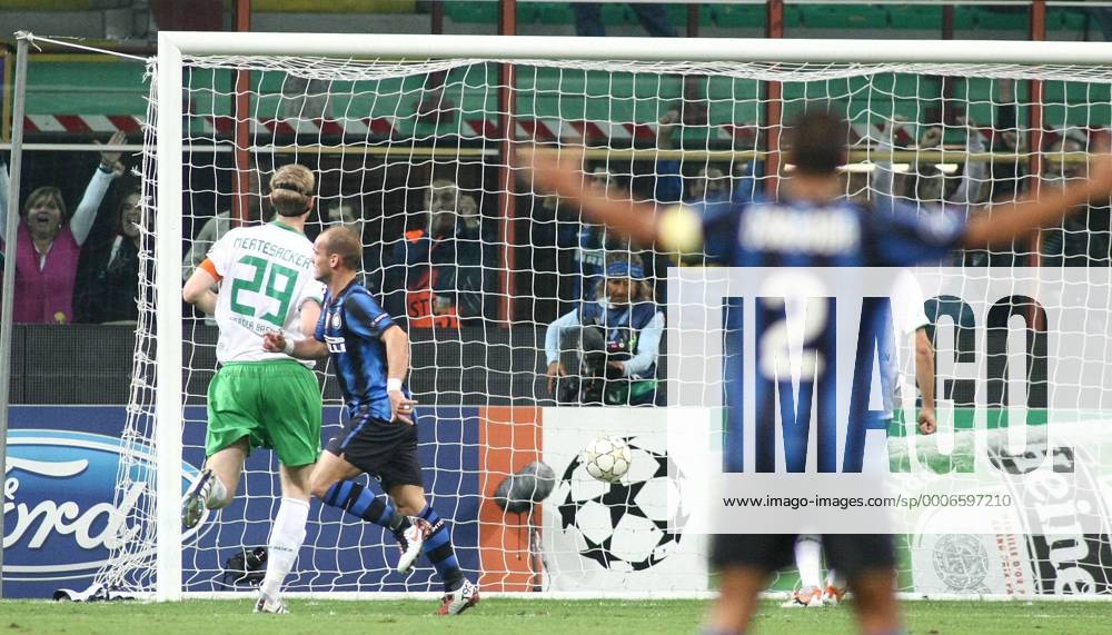 Inter Mailand (blau) - Werder Bremen (weiß) - Tor zum 1-0 ---