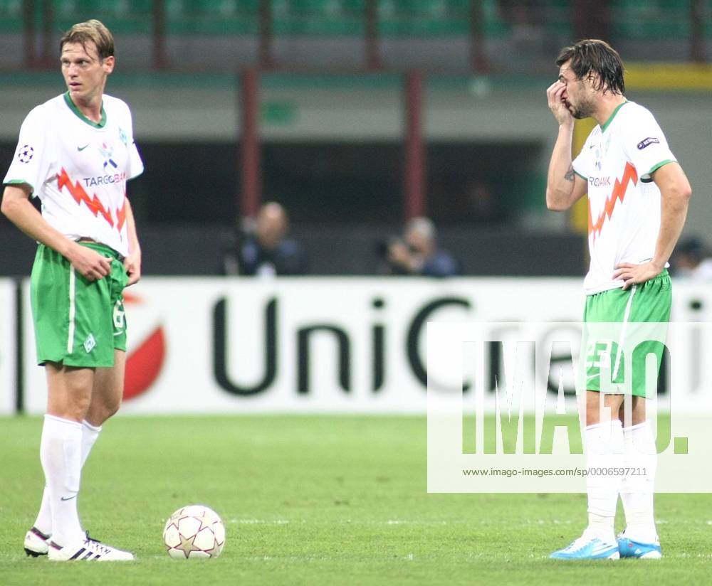 Inter Mailand (blau) - Werder Bremen (weiß) - Tim Borowski (L), Hugo Almeida ---