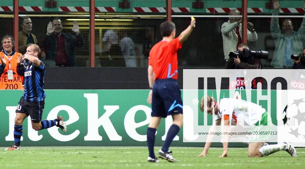 Inter Mailand (blau) - Werder Bremen (weiß) - Wesley Sneijder (L) Tor zum 3-0 --- o0 Jubel Freude