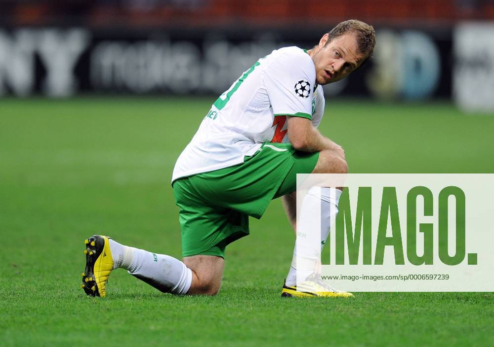 - FUSSBALL CHAMPIONS LEAGUE SAISON 2010 2011 GRUPPE A Inter Mailand - SV Werder Bremen (weiß) 29.09.2010: Daniel Jensen (SV Werder Bremen)