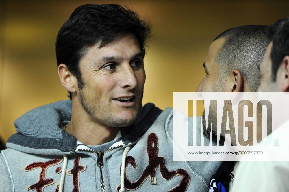 Inter Mailand vs SV Werder Bremen (weiß): Javier Zanetti (L), Inter)