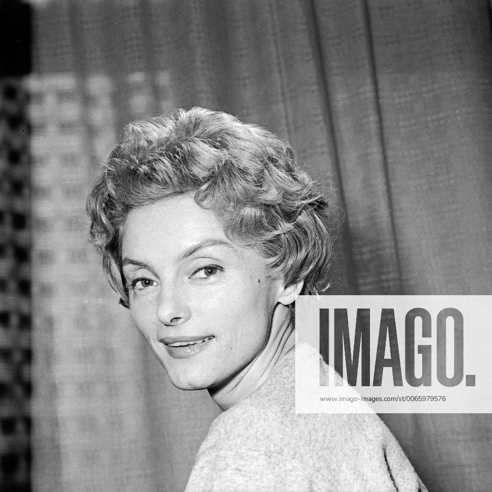 Die österreichische Schauspielerin und Regisseurin Erni Mangold, Deutschland 1960er Jahre. Austrian actress and director Erni Mangold, Germany 1960s.