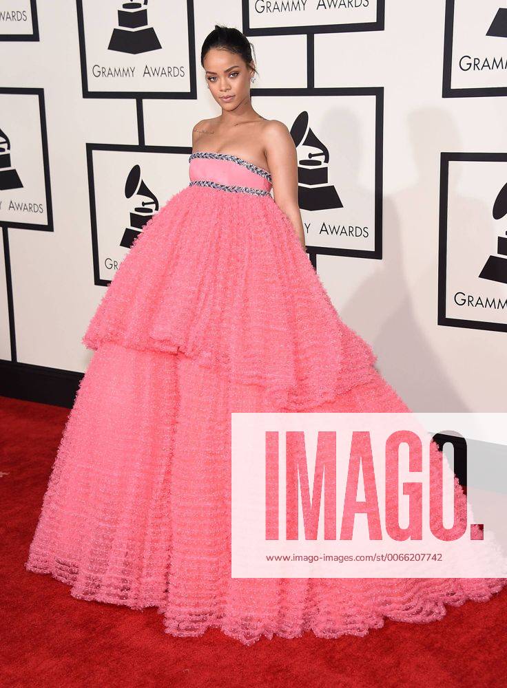 Feb. 8, 2015 - Los Angeles, California, U.S. - Rihanna arrives for the 57th Annual Grammy Awards at Staples Center. - ZUMAo05