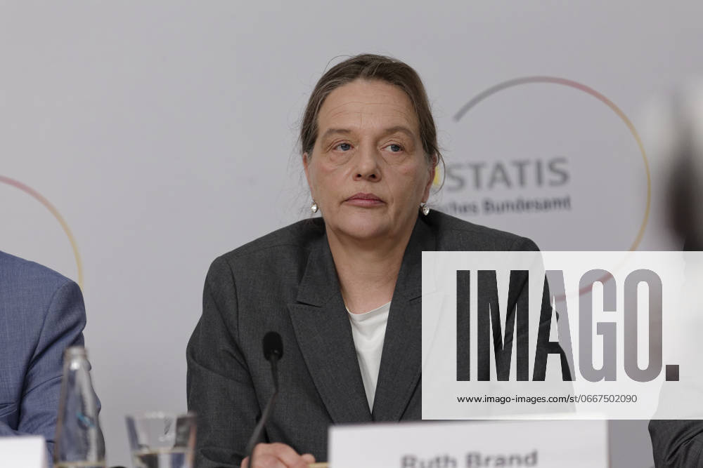 Results of the 2022 census presented 2024 06 25 Germany, Berlin Press conference on the publication of the first results of the 2022 census Pictured Ruth Brand, President of the Federal Statistical Office