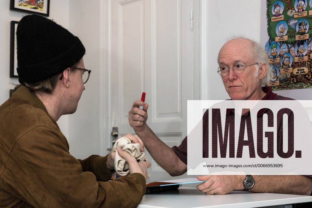 Nov. 18, 2015 - Sweden - Don Rosa (right) discussing his work with one of his fans. Keno Don Hugo Rosa, known simply as Don Rosa is an American comic book author and illustrator known for his stories about Scrooge McDuck, Donald Duck and other Disney characters. Many of his stories are built on characters and locations created by Carl Barks, including the story that brought him to fame as a modern Disney artist. Sweden - ZUMAp133