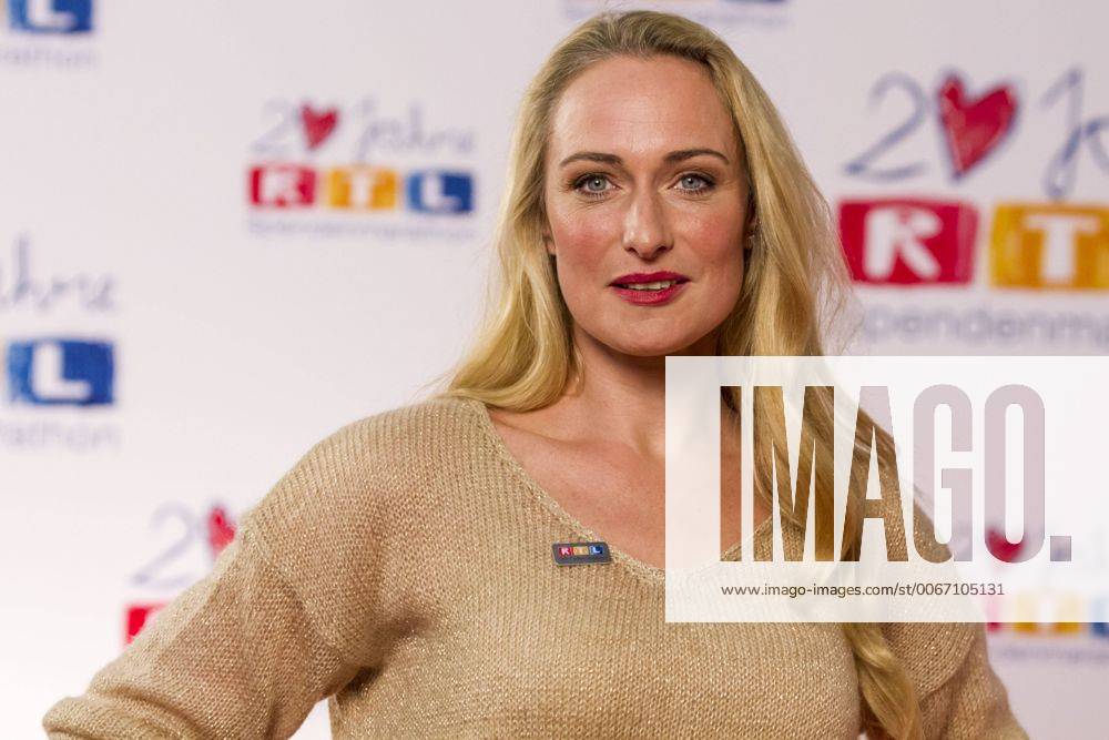 Eva Mona Rodekirchen beim 20. RTL-Spendenmarathon am 20.11.2015 in Hürth. 20. RTL-Spendenmarathon in Hürth