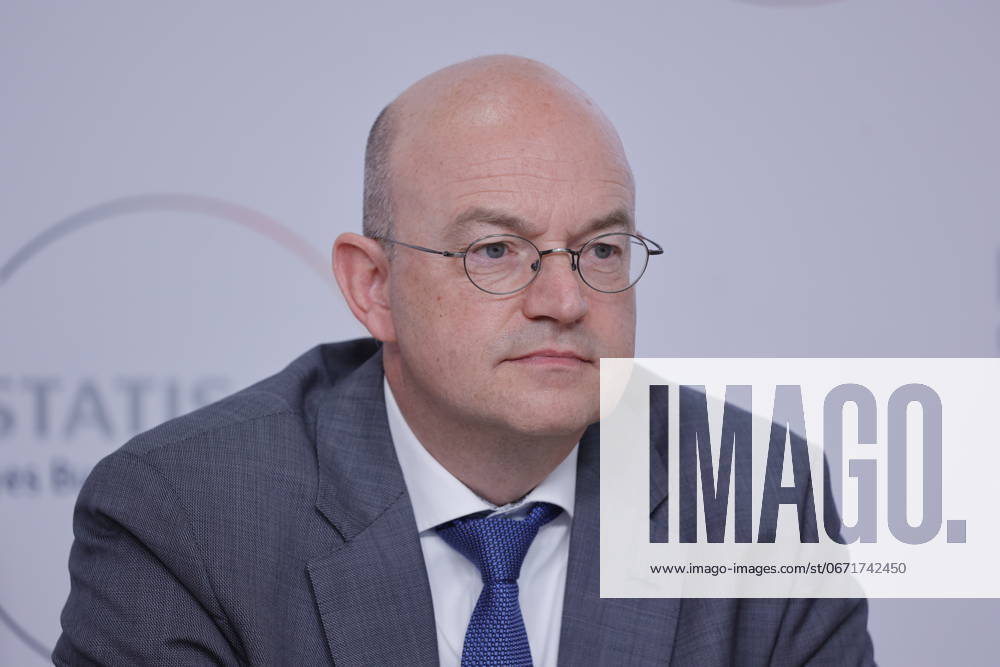 Stefan Dittrich Federal Statistical Office, Germany, Berlin, Federal Press Conference, Topic Federal Statistical Office, Census 2022 Start of publication of results