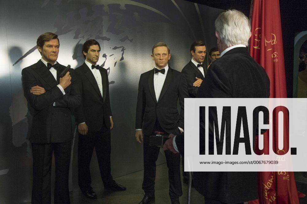 Actor George Lazenby participates in the unveiling of the Wax figures of all six James Bonds now displayed at Madame Tussauds Hollywood in the Hollywood section of Los Angeles on December 15, 2015. Lazenby portrayed Bond in On Her MajestyÕs Secret Service in 1969. The figures represent actors Sean Connery, George Lazenby, Roger Moore, Timothy Dalton, Pierce Brosnan and Daniel Craig in their Bond roles. LAP20151215109 PHILxMcCARTEN