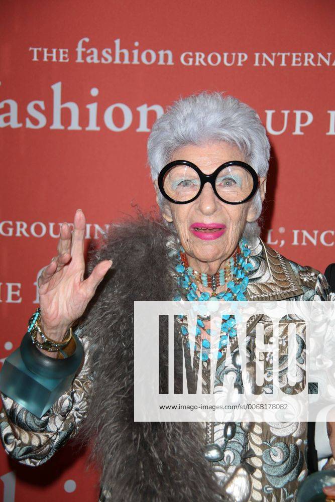 IMAGO ICONS: Iris Apfel Oct. 22, 2013 - New York, New York, U.S. - The Fashion Group International Presents The 30th Annual Night of Stars Galaxy .Cipriani Wall Street, NYC.October 22, 2013.Photos by , Photos Inc 2013.IRIS APFEL - ZUMAms4