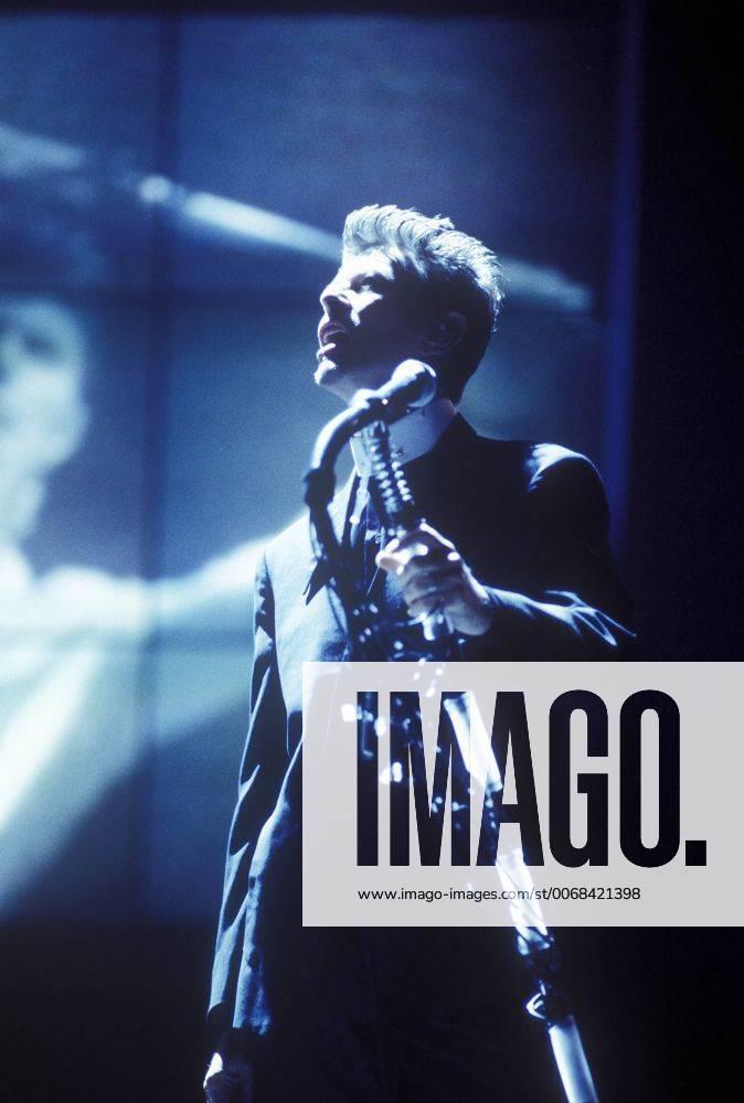 David Bowie Brit Awards 1996 David Bowie Brit Awards 1996.......... N -
