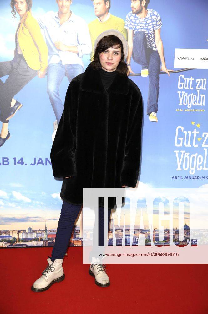 Nora Tschirner bei der Premiere des Kinofilms Gut zu Vögeln im Kino in der Kulturbrauerei. Berlin, 11.01.2016 Foto:xS.xGabschx xFuturexImage