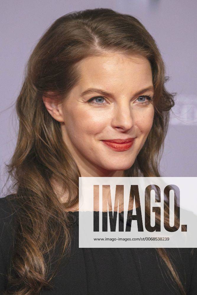 Yvonne Catterfeld bei der Verleihung des Deutschen Fernsehpreises 2016 in den Düsseldorfer Rheinterrassen. Düsseldorf, 13.01.2016 Foto:xC.xFuturexImage