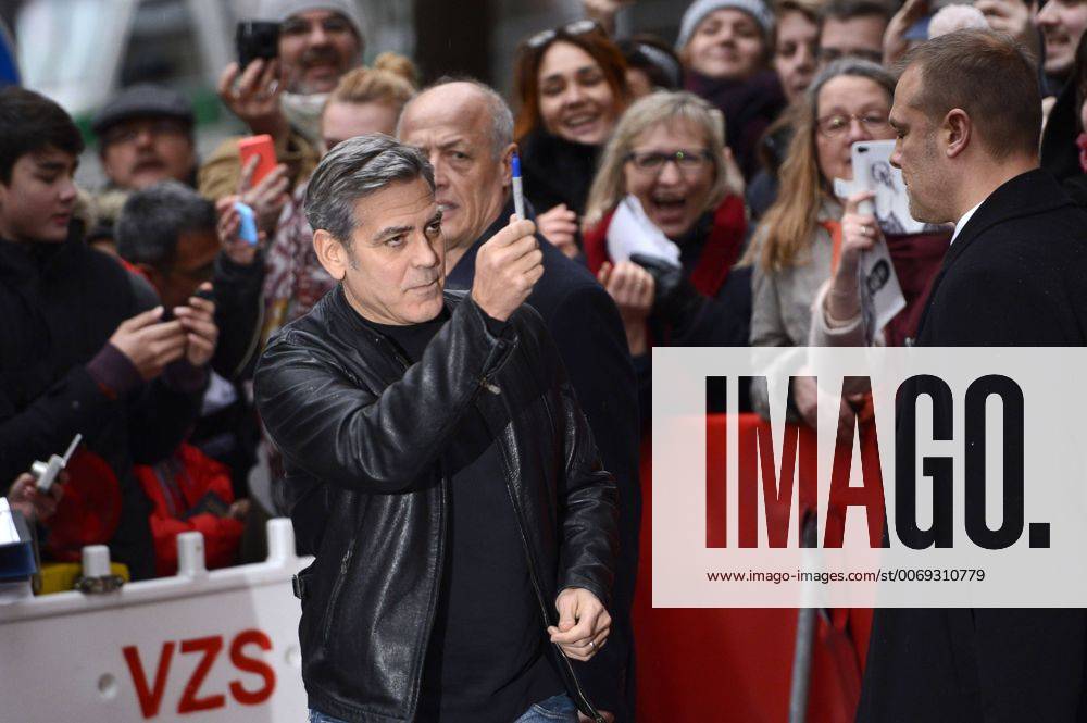 George Clooney arrives for the Hail, Caesar press conference at the 66th Berlin International Film Festival Berlinale 2016 on February 11, 2016in Berlin, Germany. Foto:xC.xNiehausx xFuturexImage