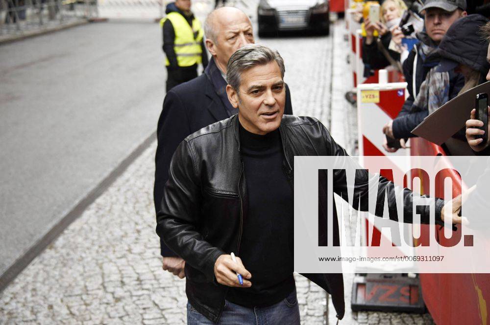 George Clooney arrives for the Hail, Caesar! press conference at the 66th Berlin International Film Festival Berlinale 2016 on February 11, 2016 in Berlin, Germany. Foto:xFredericx xFuturexImage