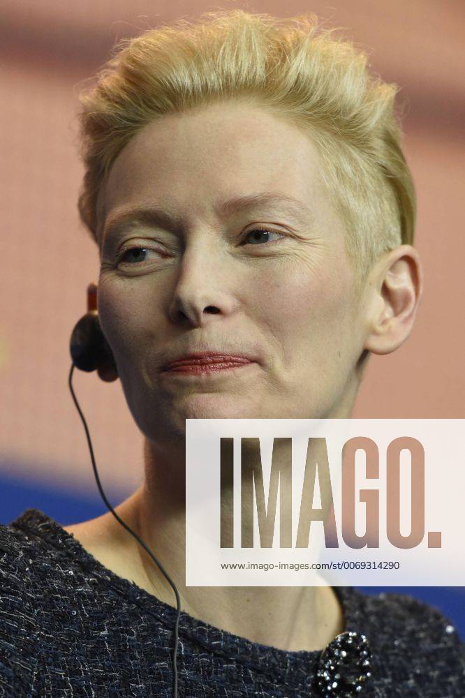 Schauspielerin Tilda Swinton während der Pressekonferenz zum Film -Hail, Caesar- anlässlich der 65. Internationalen Filmfestspiele Berlin 66. Internationale Filmfestspiele in Berlin IFB2016