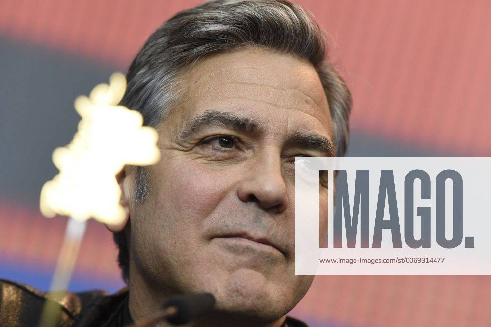 Schauspieler George Clooney während der Pressekonferenz zum Film -Hail, Caesar- anlässlich der 65. Internationalen Filmfestspiele Berlin 66. Internationale Filmfestspiele in Berlin IFB2016