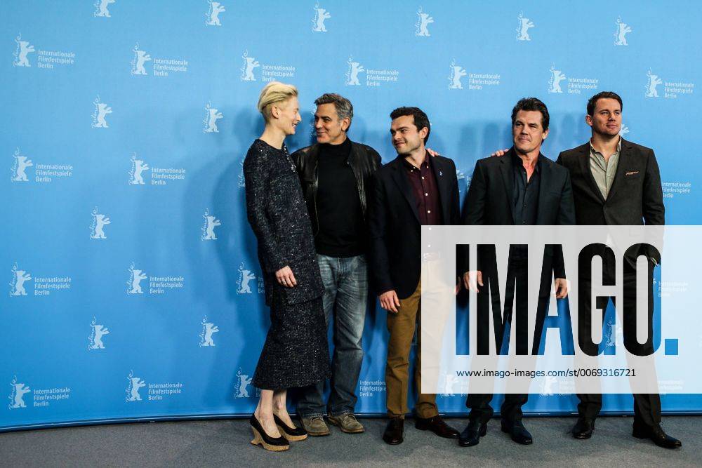 (160211) -- BERLIN, Feb. 11, 2016 -- Actors Tilda Swinton, George Clooney, Alden Ehrenreich, Josh Brolin,and Channing Tatum (L-R) pose during a photocall to promote the movie Hail, Caesar! at the 66th Berlinale International Film Festival in Berlin, Germany, Feb. 11, 2016. )(zcc) GERMANY-BERLIN-FILM-FESTIVAL ZhangxFan
