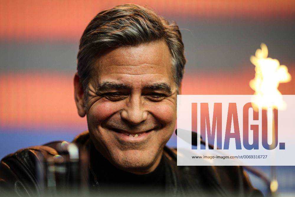 (160211) -- BERLIN, Feb. 11, 2016 -- U.S. actor George Clooney attends a press conference for the promotion of the movie Hail, Caesar! at the 66th Berlinale International Film Festival in Berlin, Germany, Feb. 11, 2016. )(zcc) GERMANY-BERLIN-FILM-FESTIVAL ZhangxFan