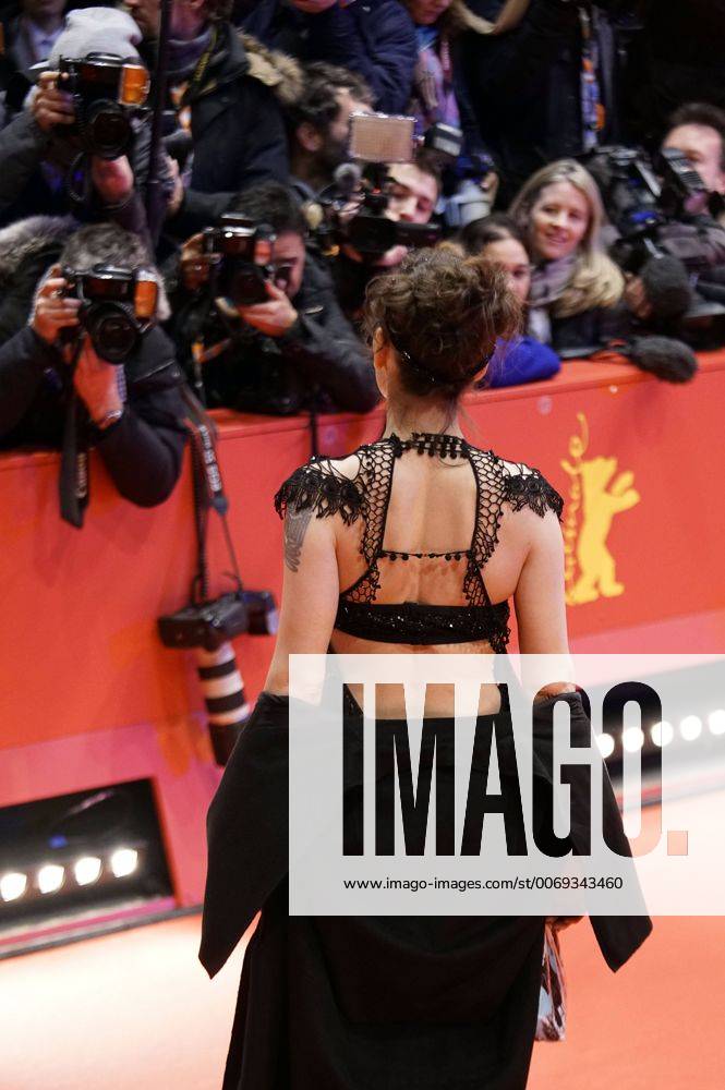 Meret Becker attending the Hail Caesar! premiere at the 66th Berlin International Film Festival Berlinale 2016 at Berlinale Palast on February 11, 2016 in Berlin, Germany. Foto:xT.xBartillax xFuturexImage