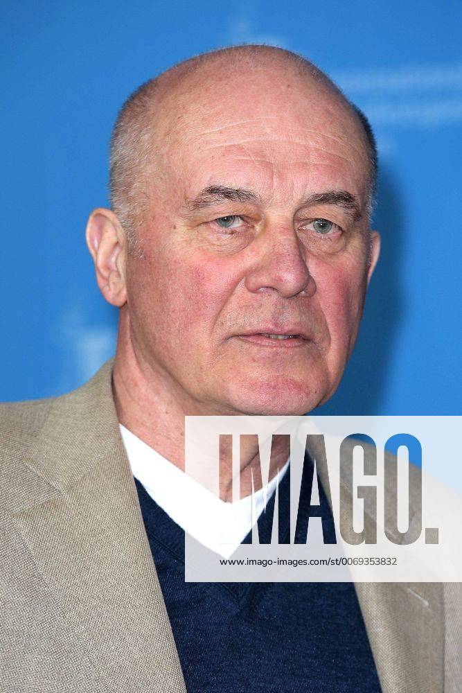 Hanns Zischler beim Auf einmal All of a sudden Photocall im Rahmen der 66. Internationale Filmfestspiele Berlin Berlinale am 12.02.2016 in Berlin Berlinale 2016- Auf einmal Photocall