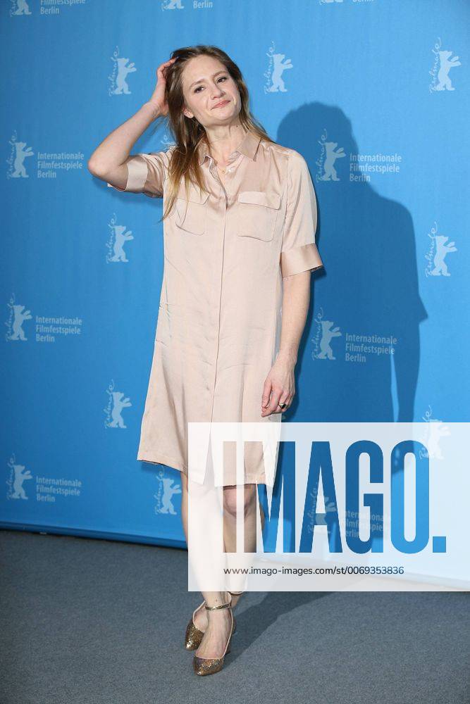 Julia Jentsch beim Auf einmal All of a sudden Photocall im Rahmen der 66. Internationale Filmfestspiele Berlin Berlinale am 12.02.2016 in Berlin Berlinale 2016- Auf einmal Photocall