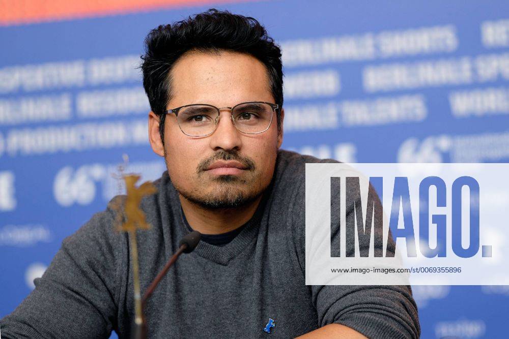 Schauspieler Michael Pena während der Pressekonferenz zum Film -War On Everyone- anlässlich der 66. Internationalen Filmfestspiele Berlin snapshot-photography K.M.Krause