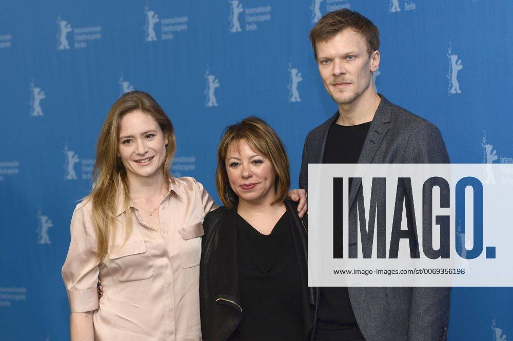 Julia Jentsch, Asli Özge und Sebastian Hülk during the Auf einmal All of a Sudden photocall at the 66th Berlin International Film Festival Berlinale 2016 on February 12, 2016 in Berlin, Germany. Foto:xC.xNiehausx xFuturexImage