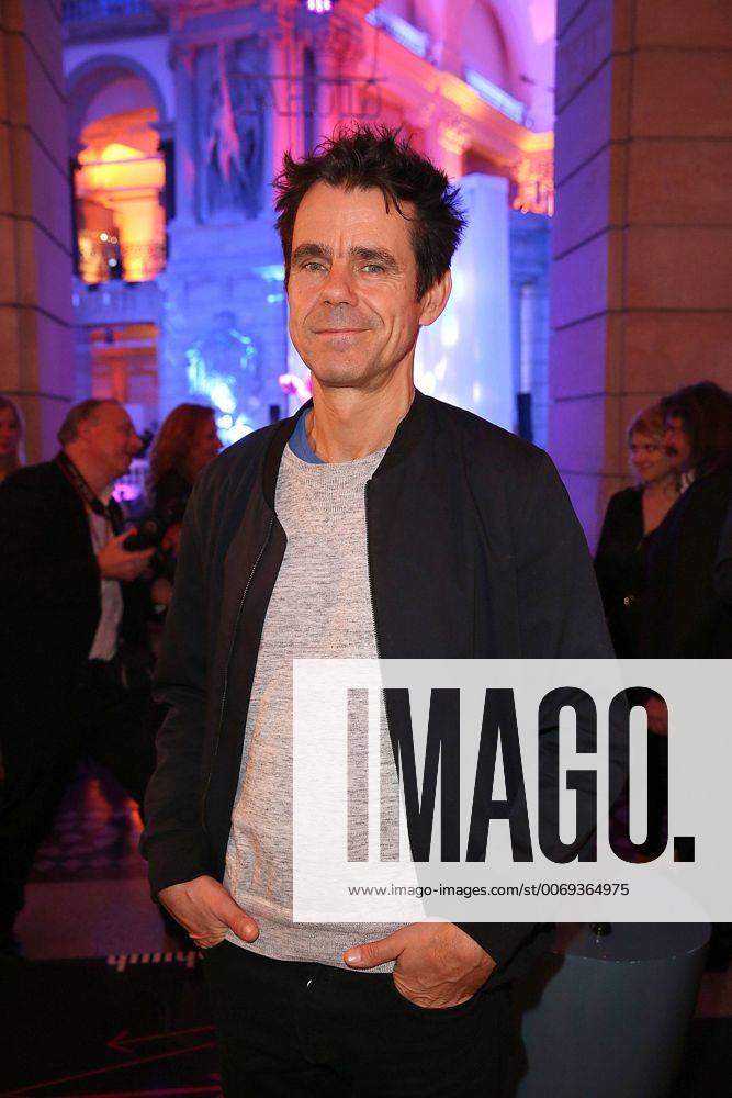 Tom Tykwer bei der ARD Blue Hour im Rahmen der 66. Berlinale am 12.02.2016 in Berlin ARD Blue Hour Empfang im Rahmen der Berlinale 2016 in Berlin