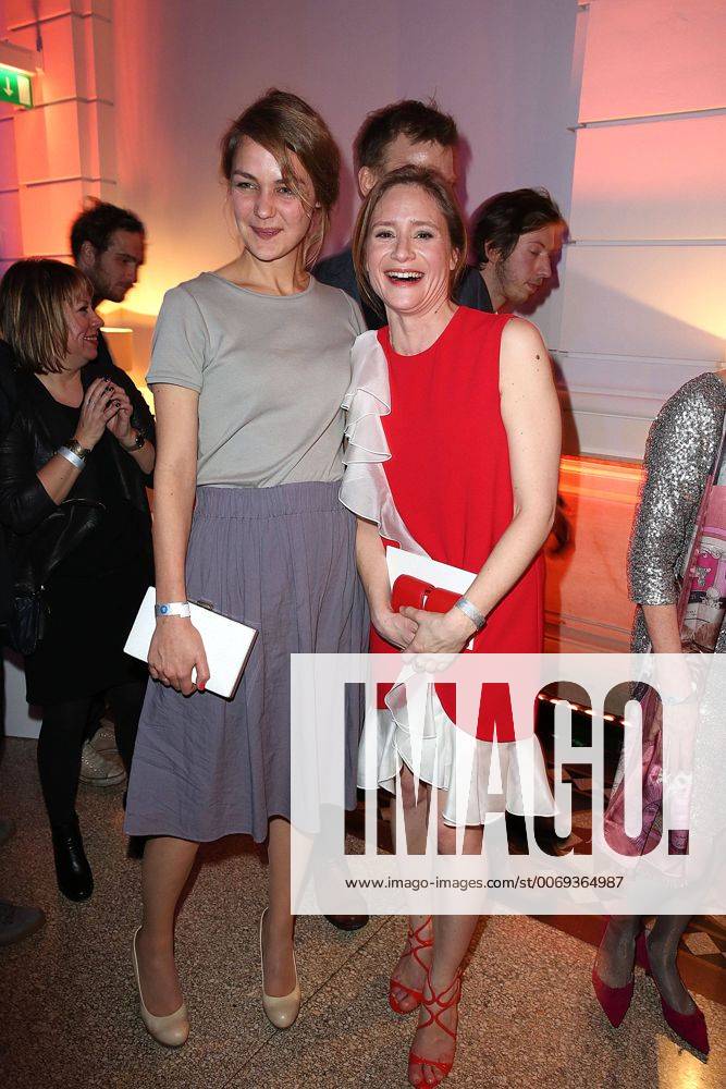 Luise Heyer und Julia Jentsch bei der ARD Blue Hour im Rahmen der 66. Berlinale am 12.02.2016 in Berlin ARD Blue Hour Empfang im Rahmen der Berlinale 2016 in Berlin