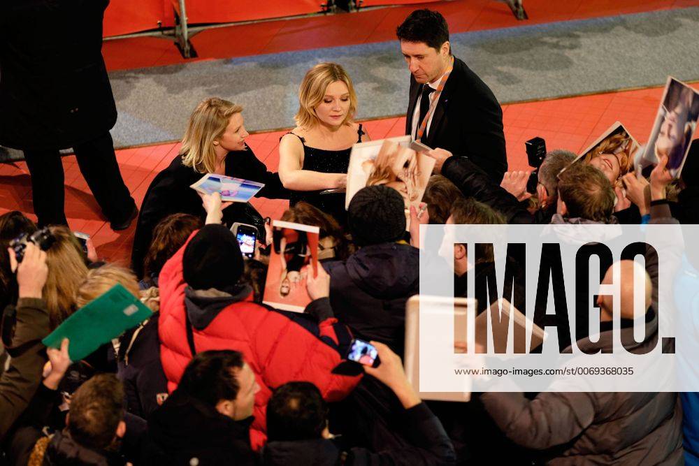 Schauspielerin Kirsten Dunst während der Premiere des Films -Midnight Special- anlässlich der 66. Internationalen Filmfestspiele Berlin snapshot-photography K.M.Krause