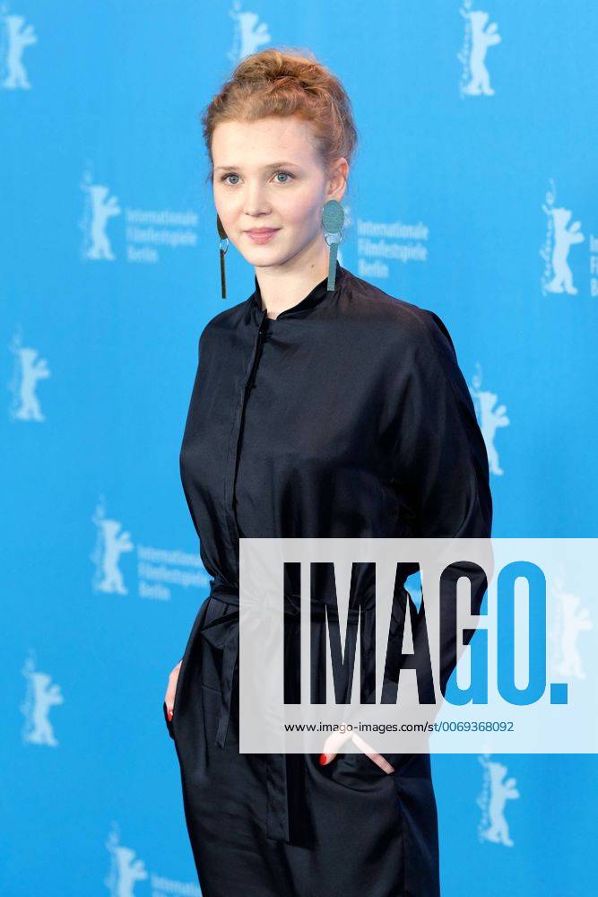 Schauspielerin Isolda Dychauk während des Photocalls zum Film -Boris Sans Beatrice Boris Without Beatrice- anlässlich der 66. Internationalen Filmfestspiele Berlin snapshot-photography K.M.Krause