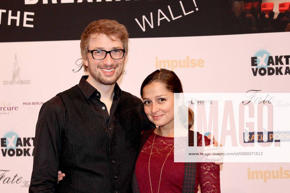 Berlin Tobias Rosen mit Sarah Alles bei der After Show Party Impulse-Event BREAKING THE WALL am 12.02.2016 in Berlin. Foto:Christina Katz Eibner