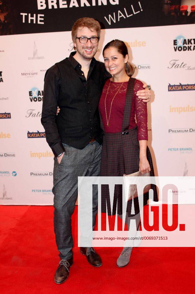 Berlin Tobias Rosen mit Sarah Alles bei der After Show Party Impulse-Event BREAKING THE WALL am 12.02.2016 in Berlin. Foto:Christina Katz Eibner
